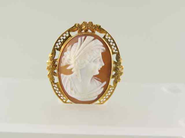 Appraisal: Cameo Brooch or Pendant carved shell portrait of a lady