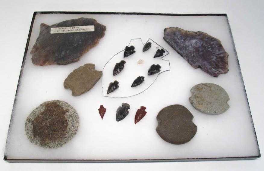 Appraisal: COLLECTION OF STONE ARTIFACTS including ten arrow points hand knapped