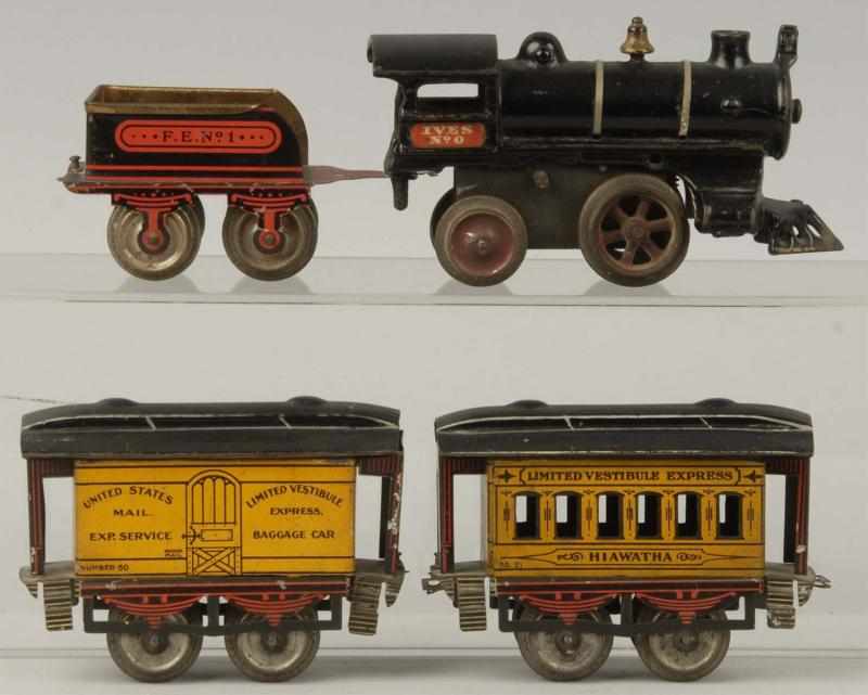 Appraisal: Early Ives No Hiawatha Passenger Train Set Description American Very