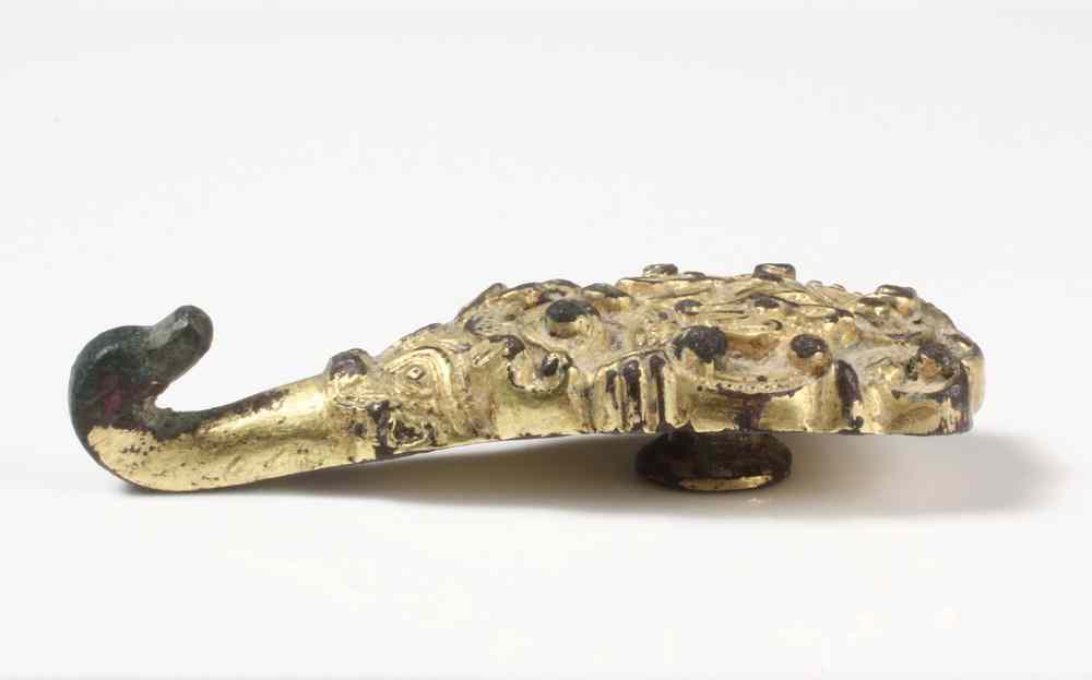 Appraisal: CHINESE WARRING STATES PERIOD GARMENT HOOK- DAIGOU- In bronze retaining