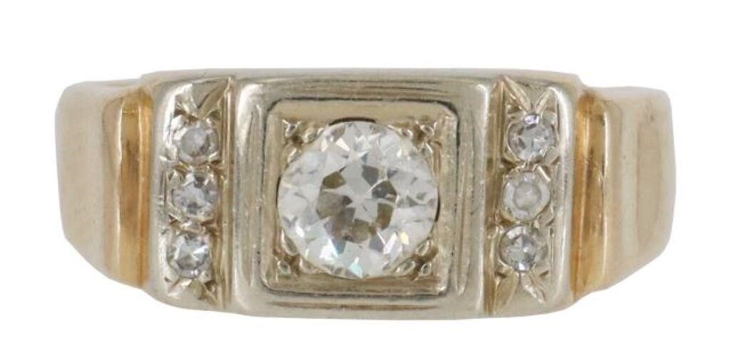 Appraisal: Estate kt yellow gold ring central diamond approx ct cttw