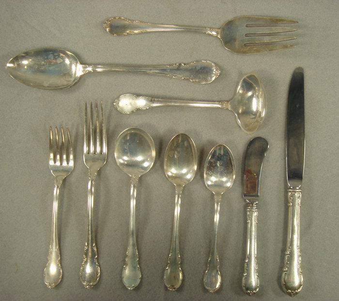 Appraisal: pcs Lunt Modern Victorian sterling silver flatware c o each