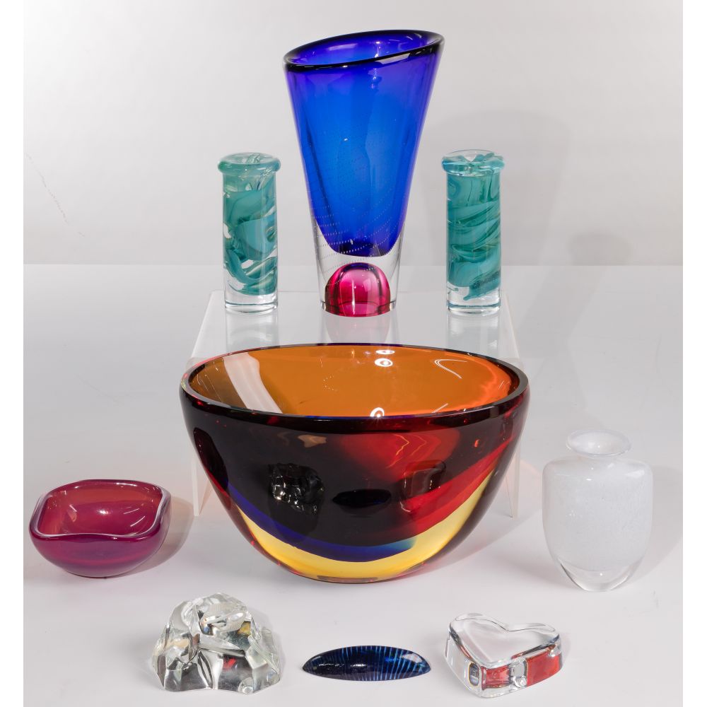 Appraisal: ART GLASS AND CRYSTAL ASSORTMENT items including pair of Kosta