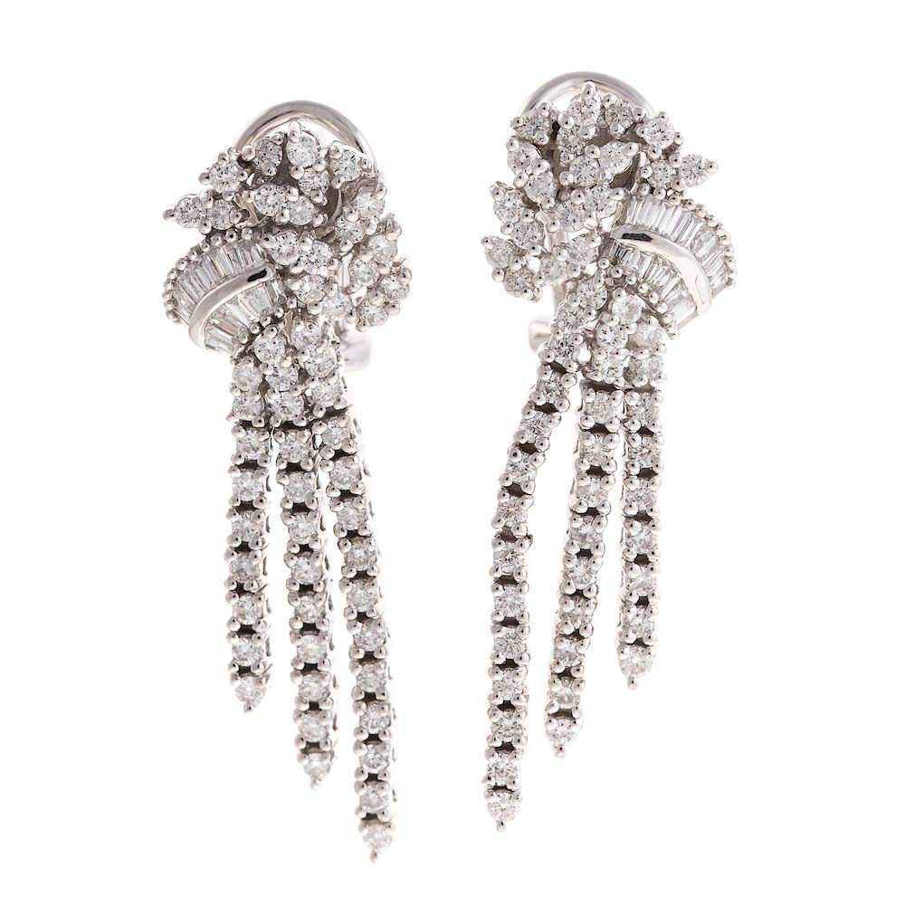 Appraisal: A Ladies Pair of ctw Diamond Earrings in K K