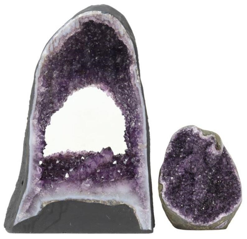 Appraisal: lot of Amethyst geodes including large cathedral geode with hollow