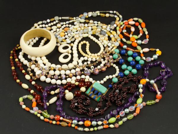 Appraisal: - Lot of Assorted Bead Jewelry Lot of assorted bead