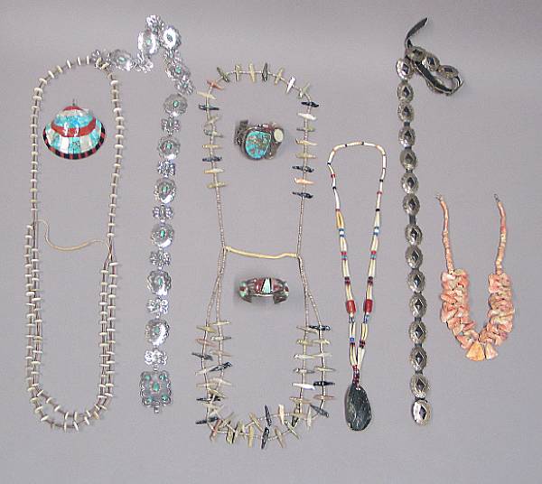 Appraisal: A grouping of Native American jewelry items A California shell