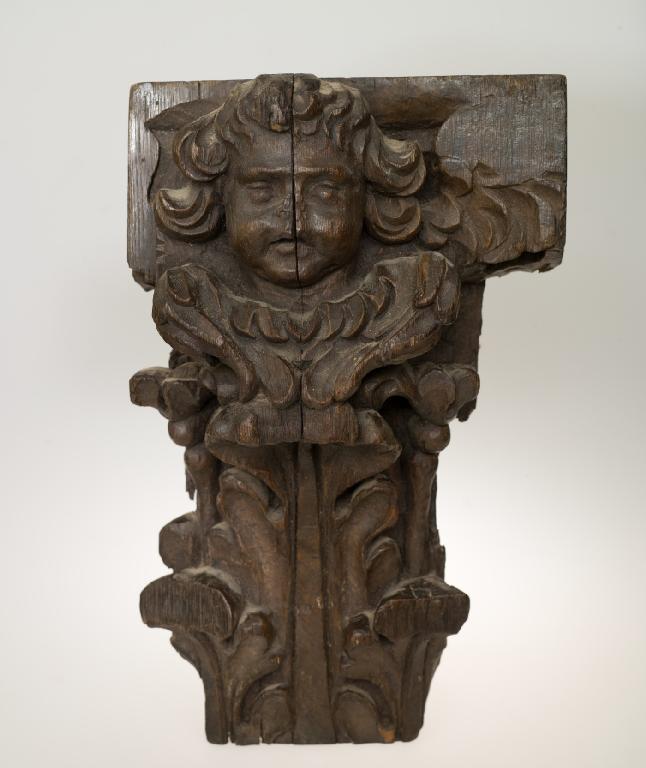 Appraisal: CARVED OAK CAPITAL th CENTURY possibly part of an overmantel