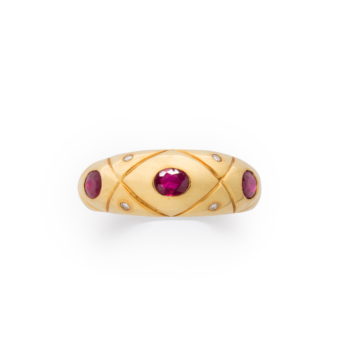 Appraisal: A DIAMOND RUBY AND EIGHTEEN KARAT GOLD RING A diamond