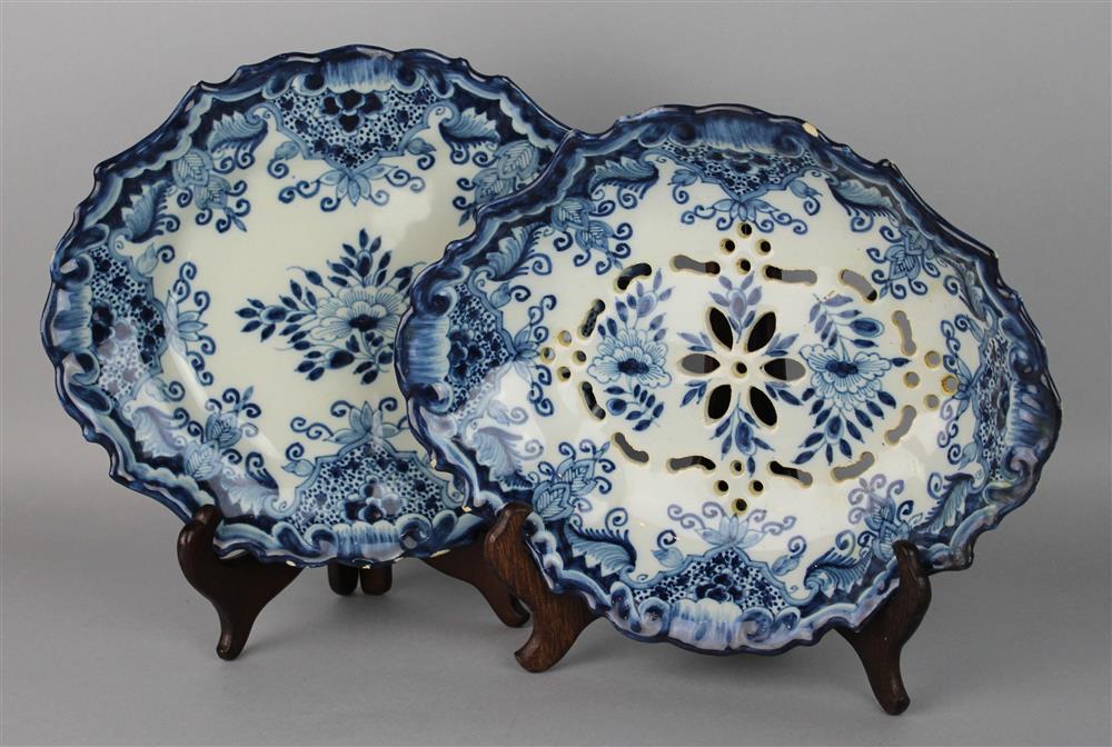 Appraisal: MAKKUM DELFT BLUE AND WHITE STRAWBERRY DISH AND STAND blue