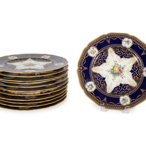 Appraisal: A Set of Twelve Parcel-Gilt and Painted Bavarian Cabinet Plates