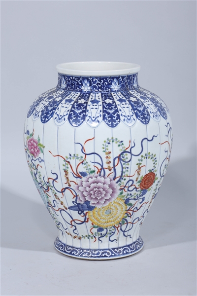 Appraisal: Chinese porcelain famille rose and famille verte blue and white