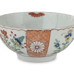 Appraisal: A Dr Wall-Era Worcester Porcelain Bowl th Century Height x