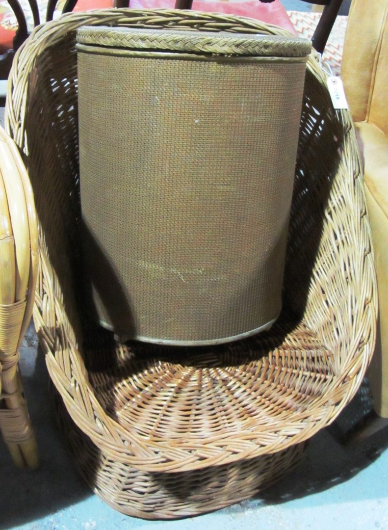 Appraisal: A wicker tub chair and a Lloyd Loom style laundry