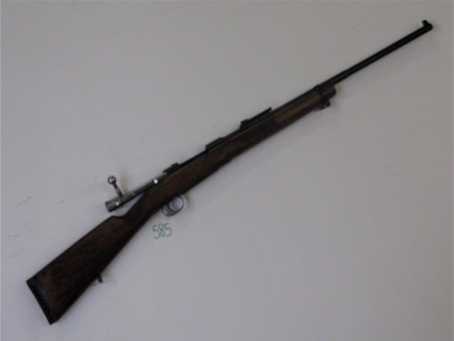 Appraisal: SPANISH MADE FABRICA DE ARMAS BOLT ACTION MAUSER RIFLE mm