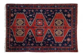 Appraisal: A NORTHERN PERSIAN WOOL RUG A NORTHERN PERSIAN WOOL RUG