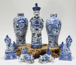 Appraisal: Chinese Blue White Porcelain Articles CHINA TH CENTURY A collection