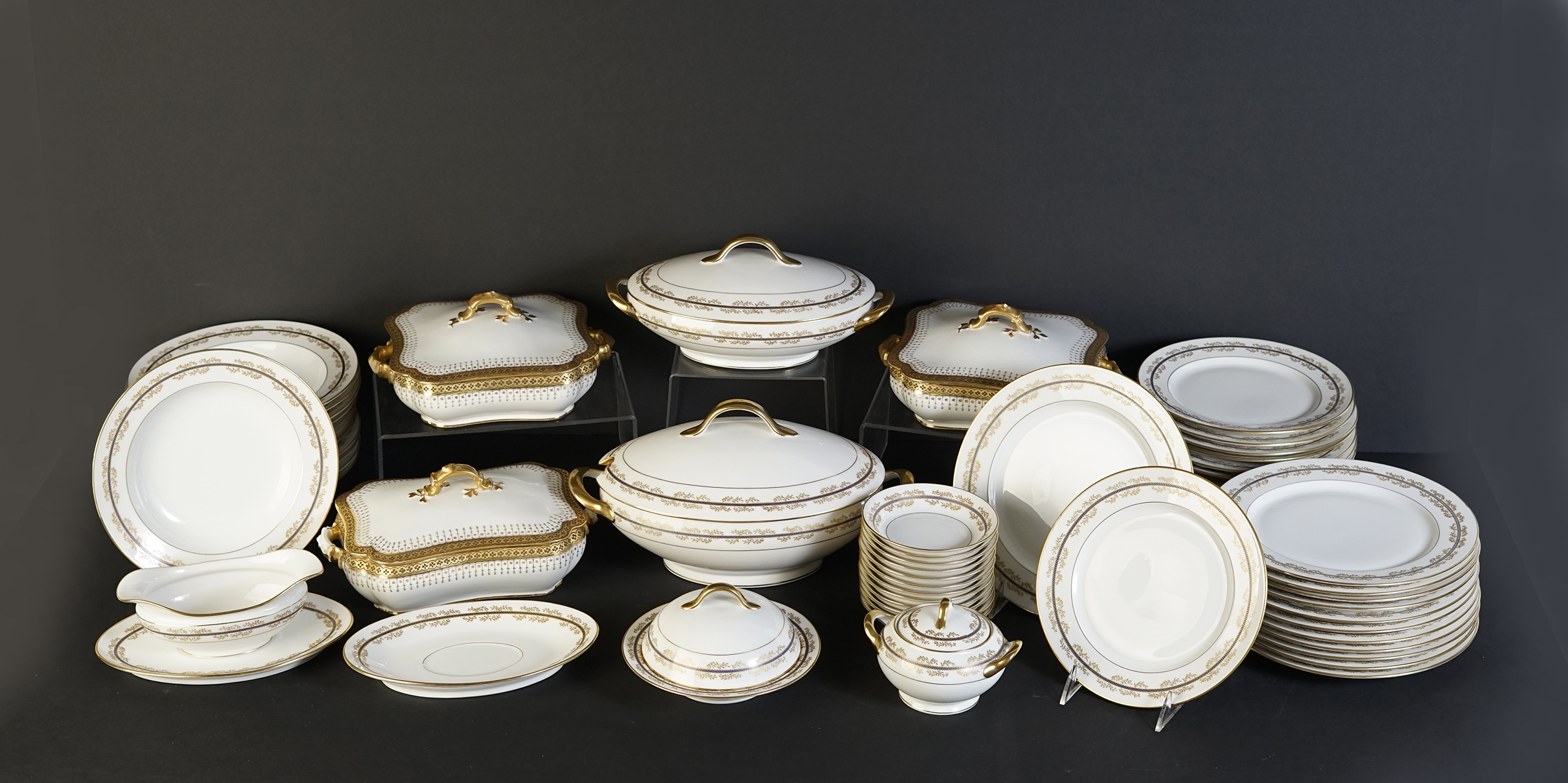 Appraisal: PC GOLD FOLIATE LIMOGES CHINA SET Comprising - Dinner plates