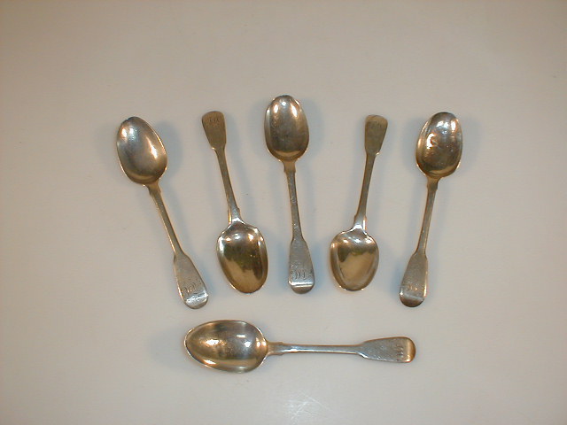 Appraisal: A set of six George III silver fiddle pattern teaspoons