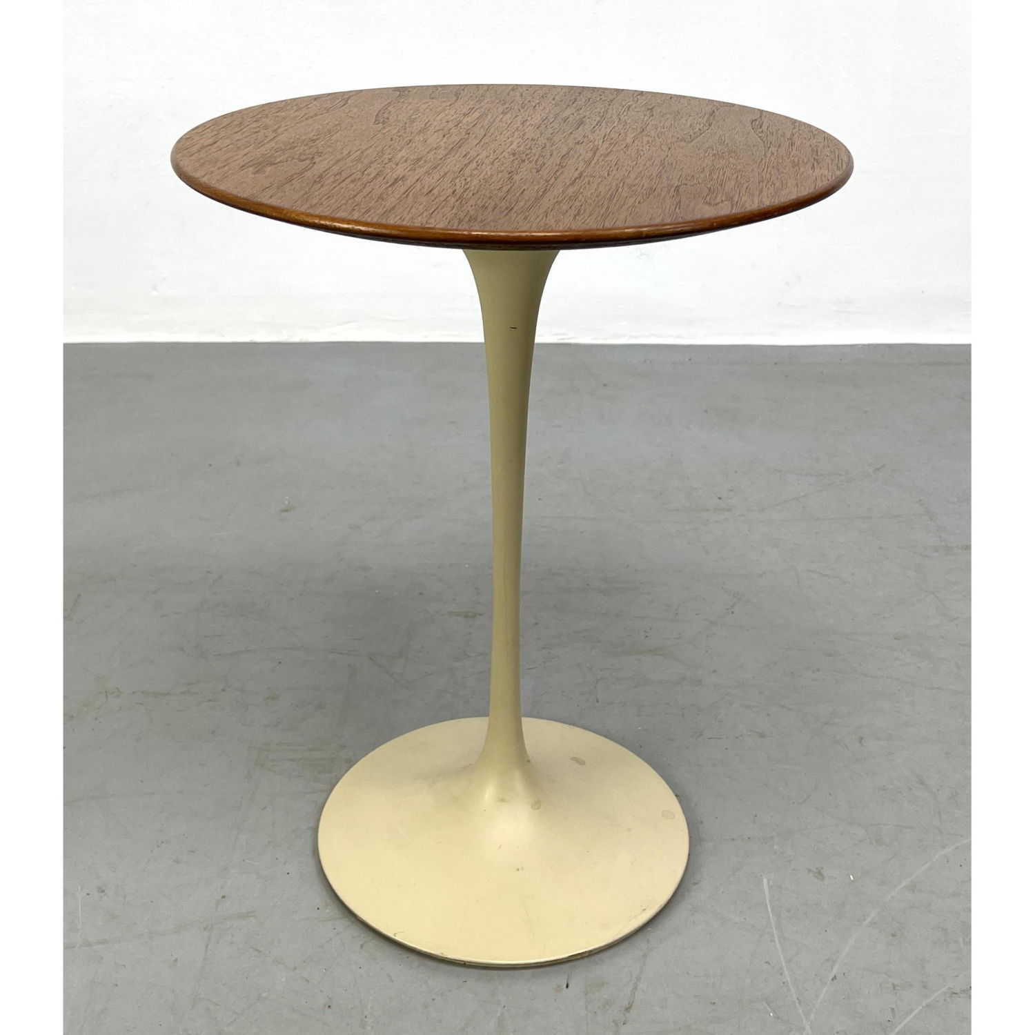 Appraisal: EERO SAARINEN for Knoll Side Table Walnut Top Dimensions H