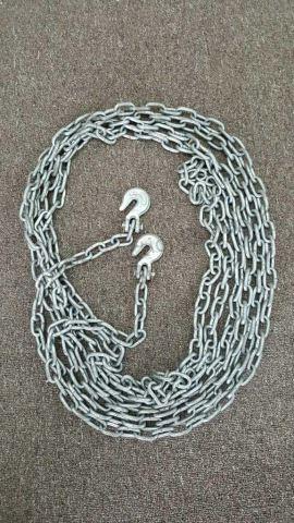 Appraisal: Has x chain links with hooks Pre owned - hardly