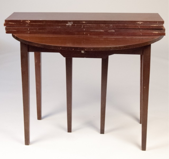 Appraisal: Reproduction Mahogany Drop-leaf Table W leaves H x W