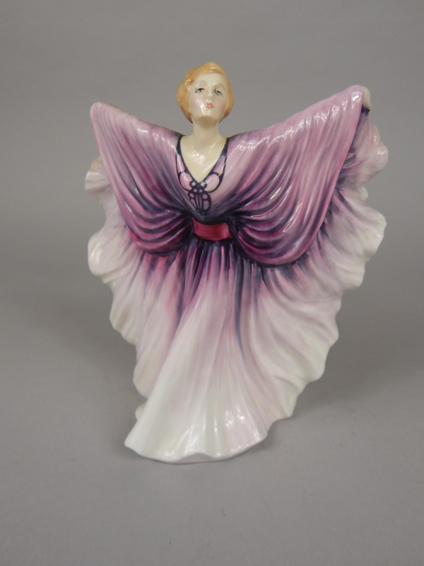 Appraisal: A Royal Doulton porcelain lady Isadora