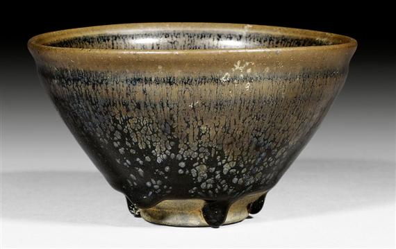 Appraisal: A BRILLIANT BLACK GLAZED TEA BOWL WITH OIL SPOT DESIGN