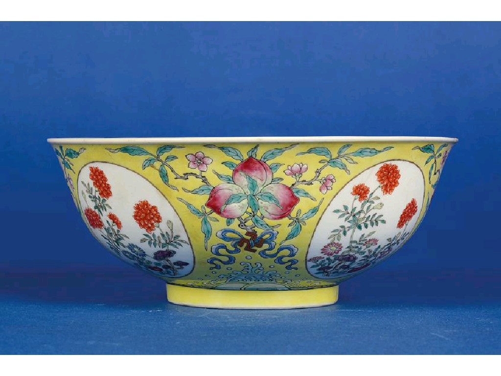 Appraisal: A CHINESE FAMILLE JAUNE MEDALLION BOWL decorated with four circular