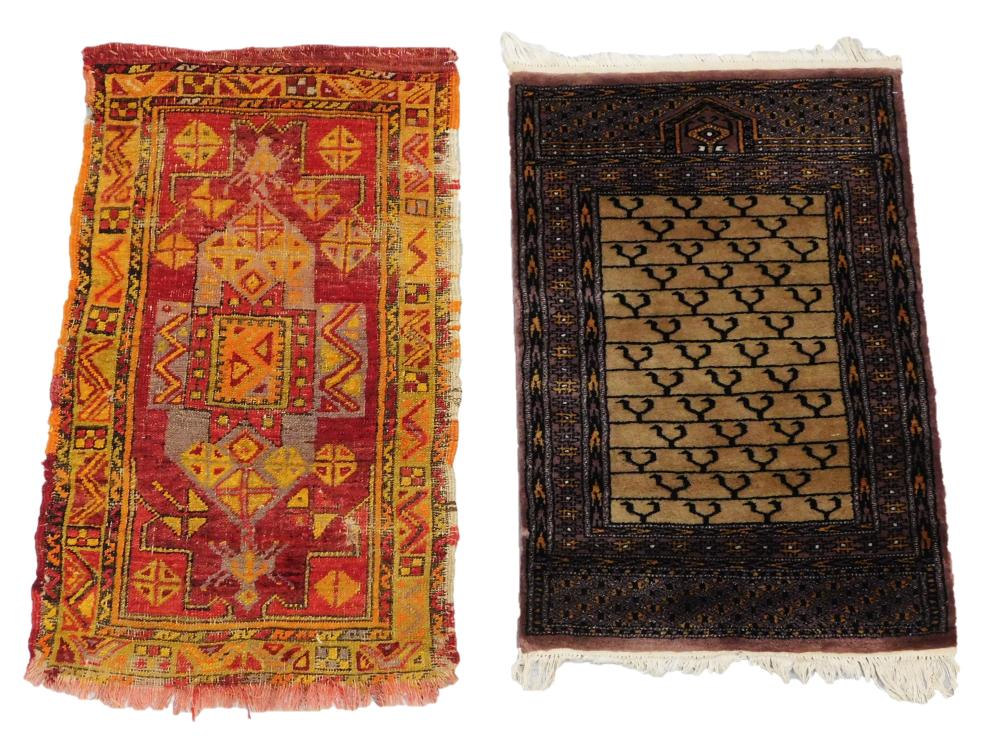 Appraisal: RUGS Two small handmade rugs mats including first a Modern