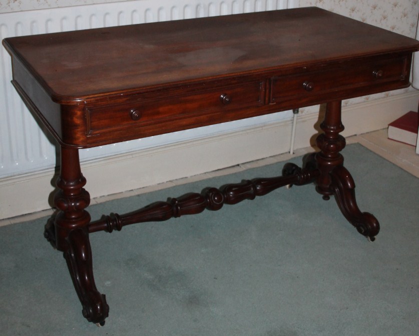 Appraisal: A Victorian mahogany dressing table with moulded top two frieze