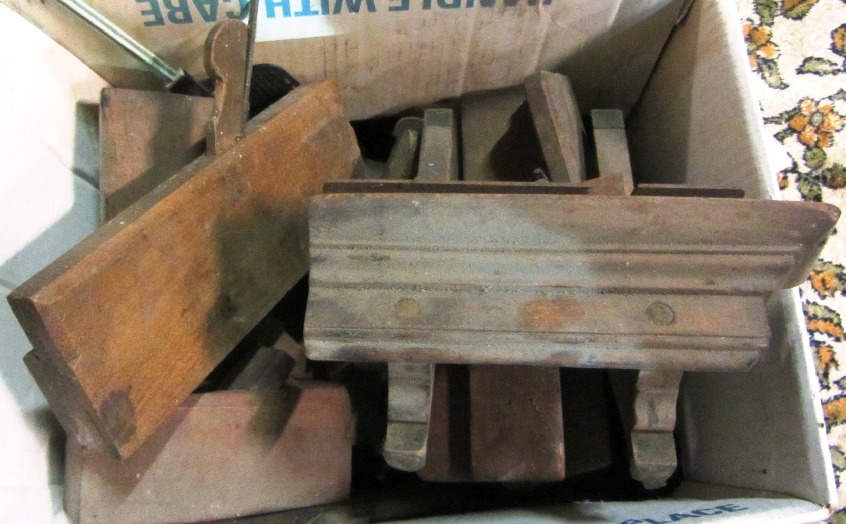 Appraisal: A quantity of vintage woodwork planes