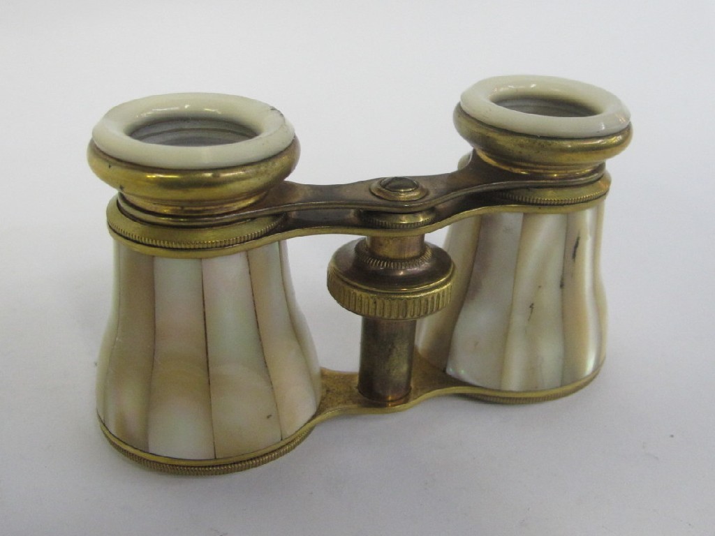 Appraisal: Pair of mother of pearl opera glasses