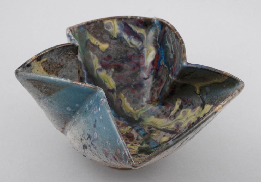 Appraisal: MAKOTO YABE Massachusetts Japan - Handkerchief bowl with pinched sides