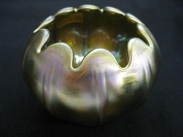 Appraisal: Steuben Aurene Art Glass Rose Bowl rich iridescent finish golden