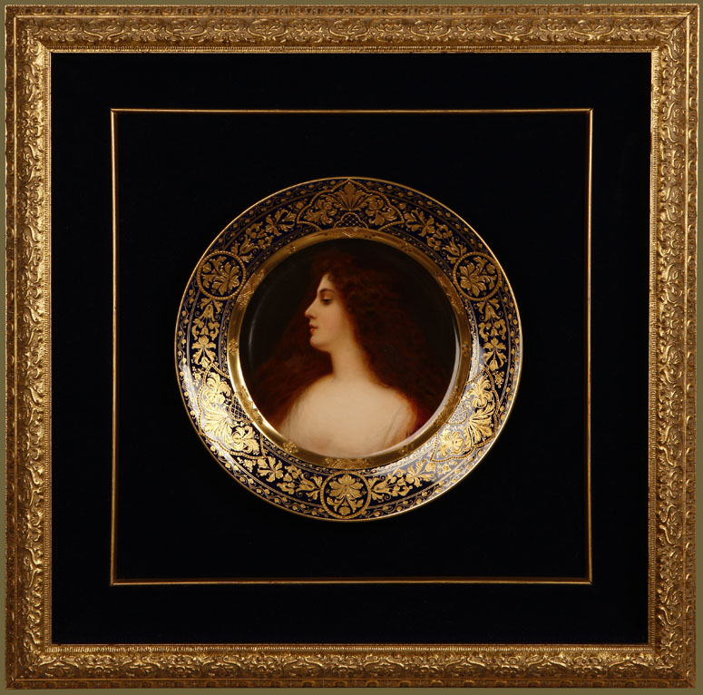 Appraisal: A Royal Vienna style portrait cabinet plate Bloom A Royal