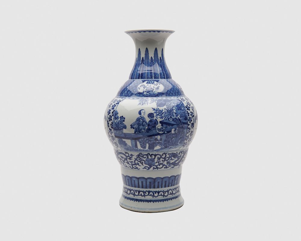 Appraisal: Chinese Blue and White Vase Chinese Blue and White Vase