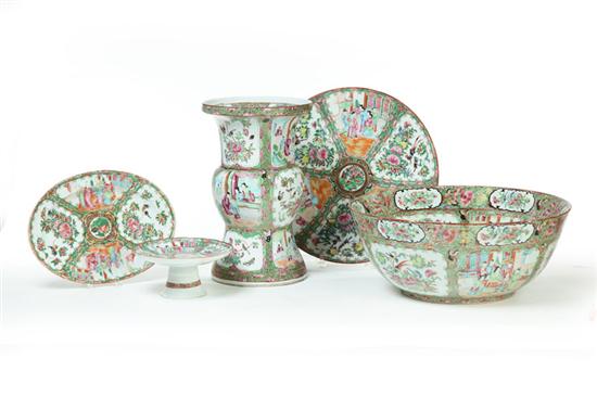 Appraisal: FIVE PIECES OF ROSE MEDALLION China late th-early th century