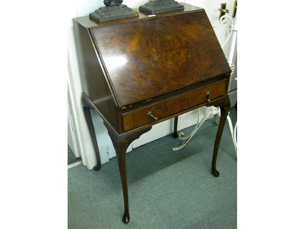 Appraisal: Mahogany slope front writing bureau