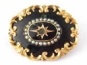 Appraisal: A carat gold cased mourning brooch approx x cm