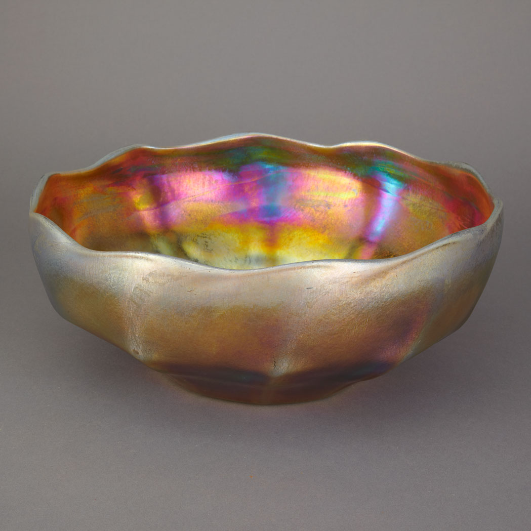 Appraisal: Tiffany Favrile Ribbed Glass Center Bowl First quarter of the