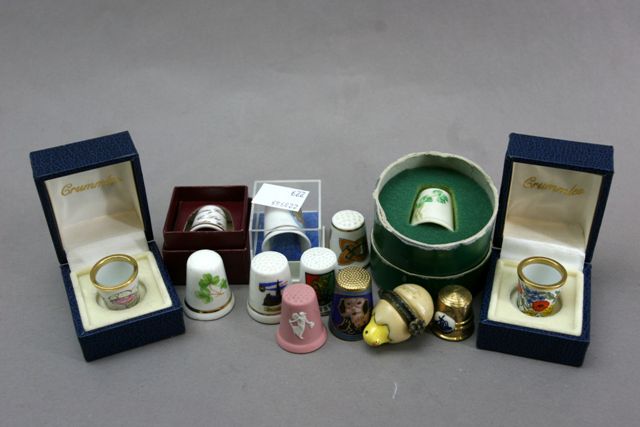 Appraisal: Assorted thimbles including gold and silver gilt