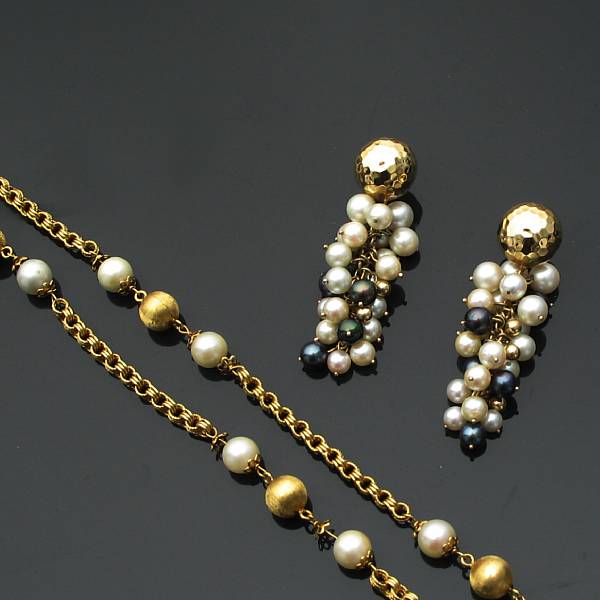 Appraisal: A cultured pearl and gold neckchain with a pair of