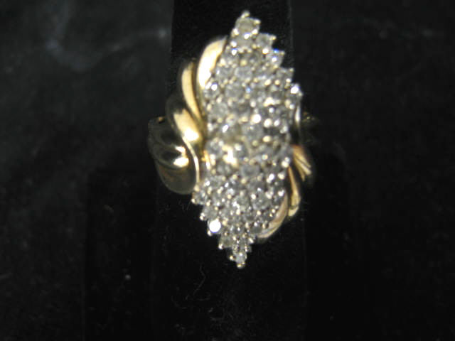 Appraisal: Diamond Ring diamonds totaling carat in k yellow gold with