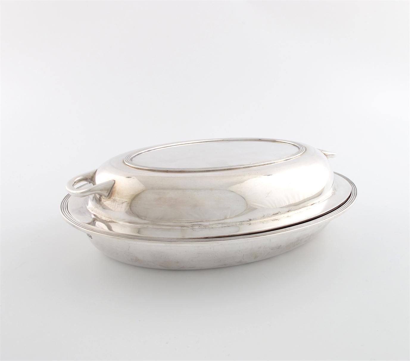 Appraisal: A silver entree dish and cover