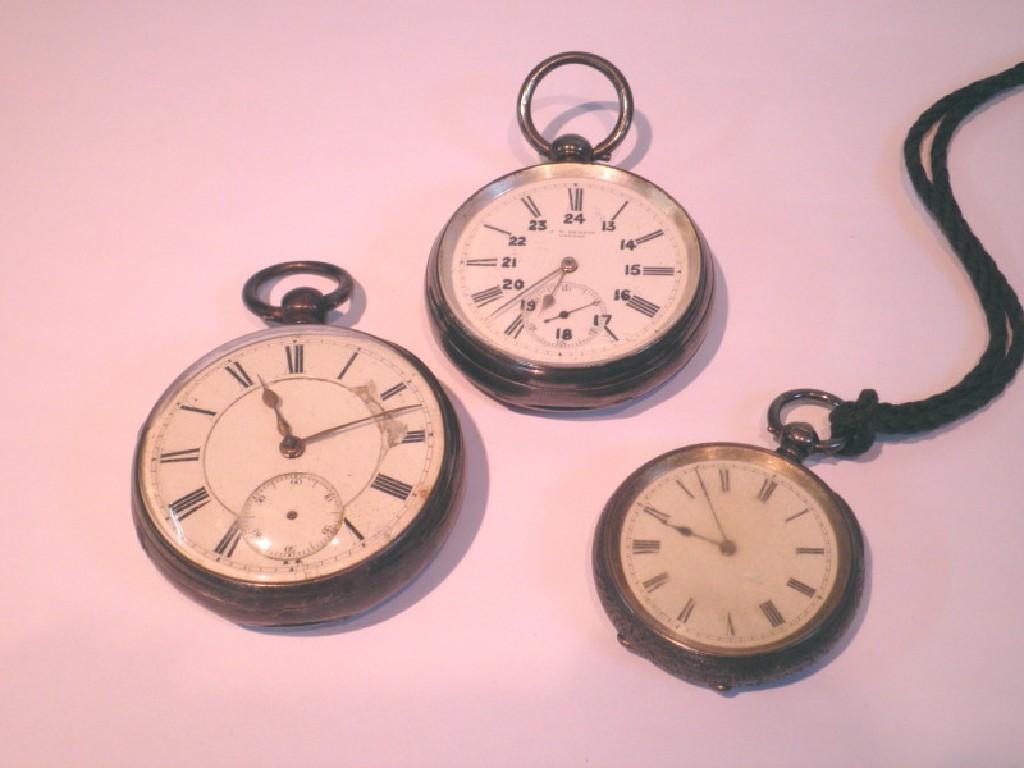 Appraisal: A silver cased pocket watch with enamel dial London hallmark