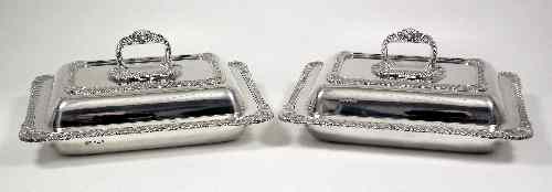 Appraisal: A good pair of George V silver rectangular entree dishes