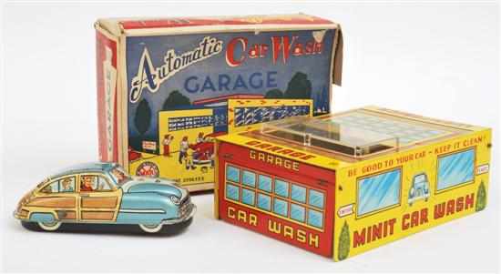 Appraisal: MARX TINPLATE AUTOMATIC CAR WASH GARAGE colourful clockwork tinplate garage