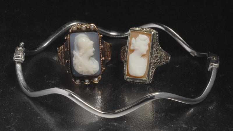 Appraisal: Lot of Pieces of Jewelry Description Includes one K white