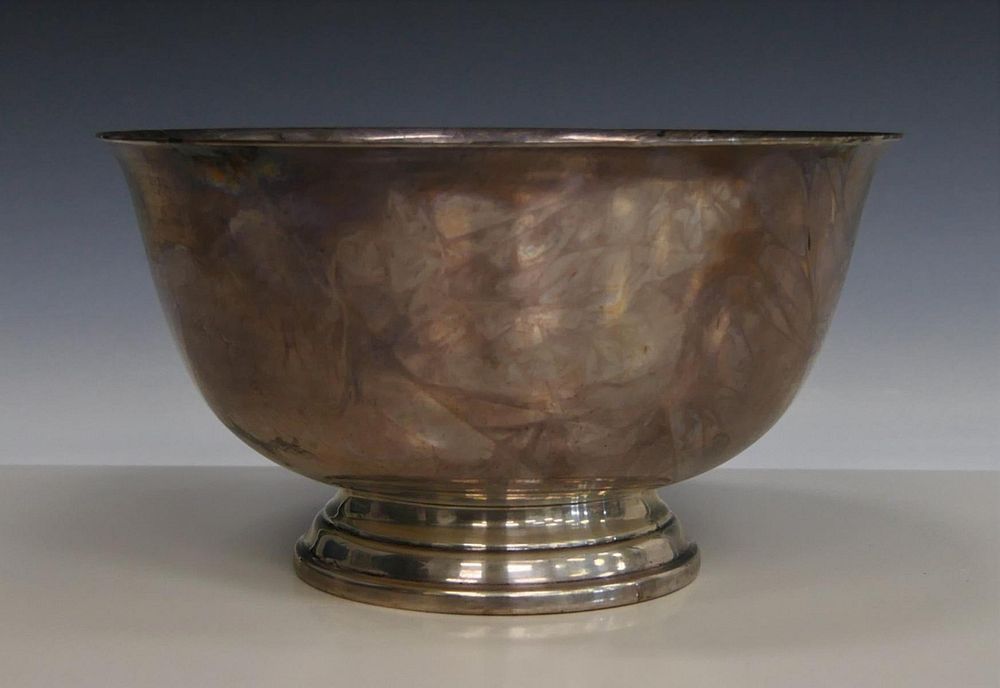 Appraisal: INTERNATIONAL STERLING PAUL REVERE BOWL Reproduction of the original Measures